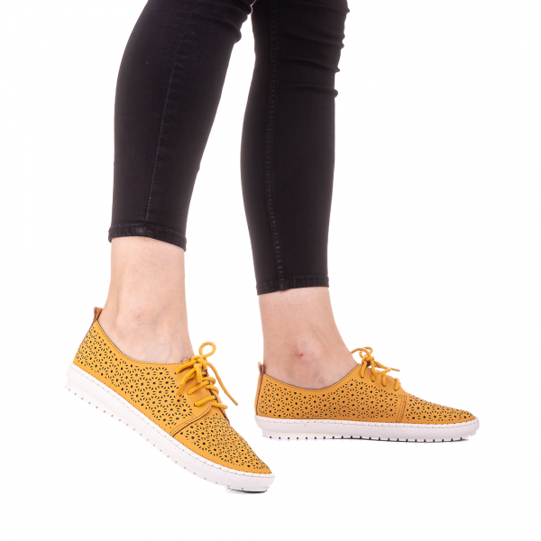Γυναικεία αθλητικά παπούτσια Mya κίτρινα - Kalapod.gr